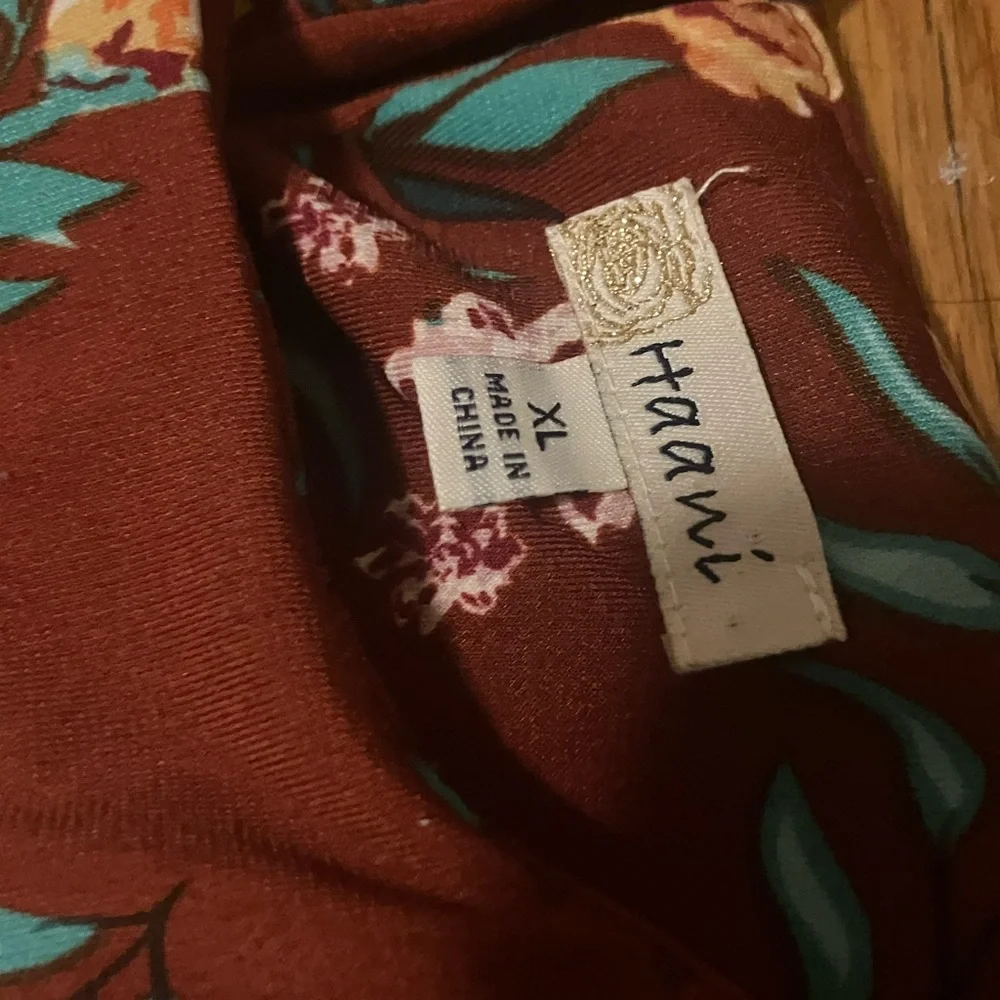 Sleeveless Floral Tea Length Dress - Picture 2 of 3